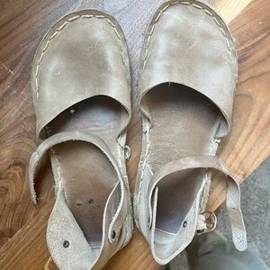 Elegant Tan Leather Barefoot Wide Toe Sandals for Women